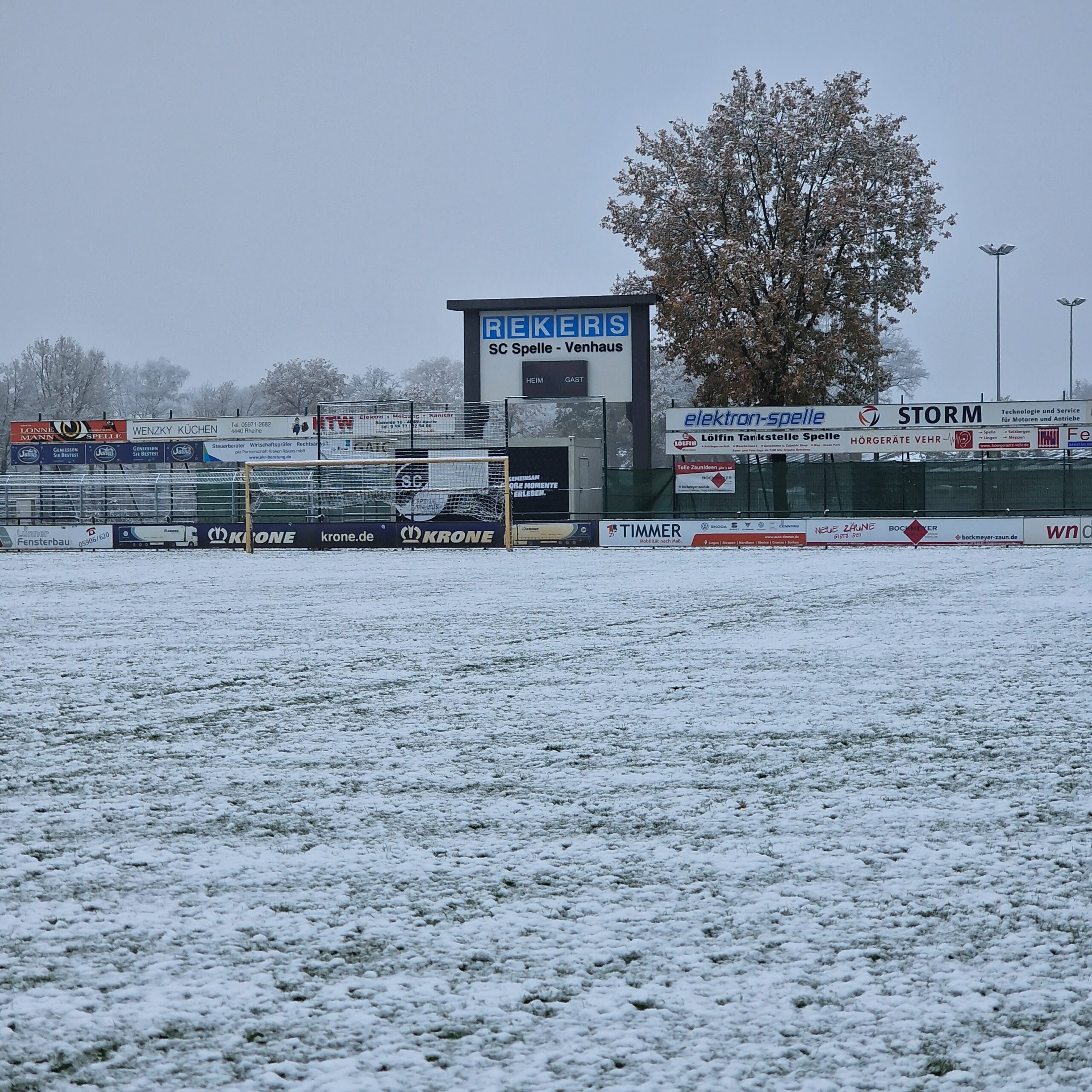 Schneelandschaft im Getränke-Hoffmann-Stadion. Foto: SC Spelle-Venhaus
