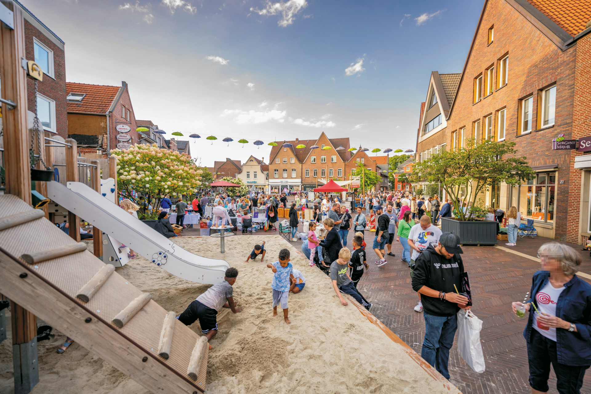 Viele Besucher kamen im vergangenen Jahr zum Flohmarkt in die Meppener Innenstadt. Foto: Stadt Meppen