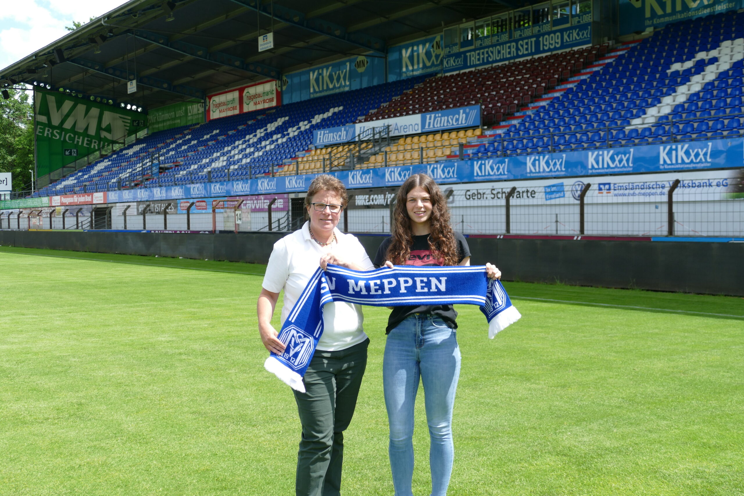 Maria Reisinger (Sportliche Leiterin) und Nina Kossen freuen sich auf die kommende Saison.
Foto: SV Meppen