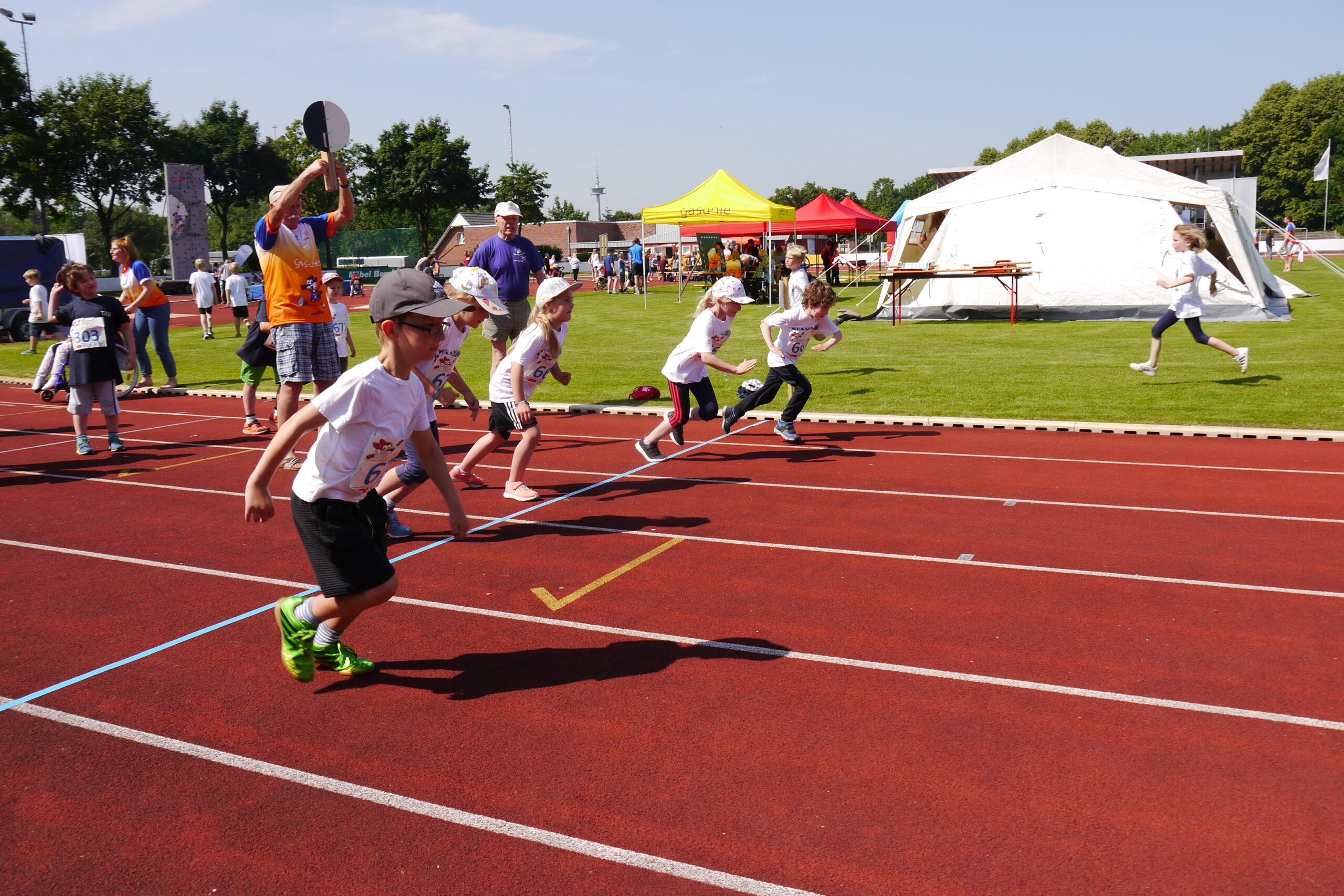 Tolle Veranstaltung: Über 900 junge Sportler*innen, davon 650 mit einer Behinderung, werden in Papenburg zusammen Spaß beim Sport haben.
Foto: KSB Emsland