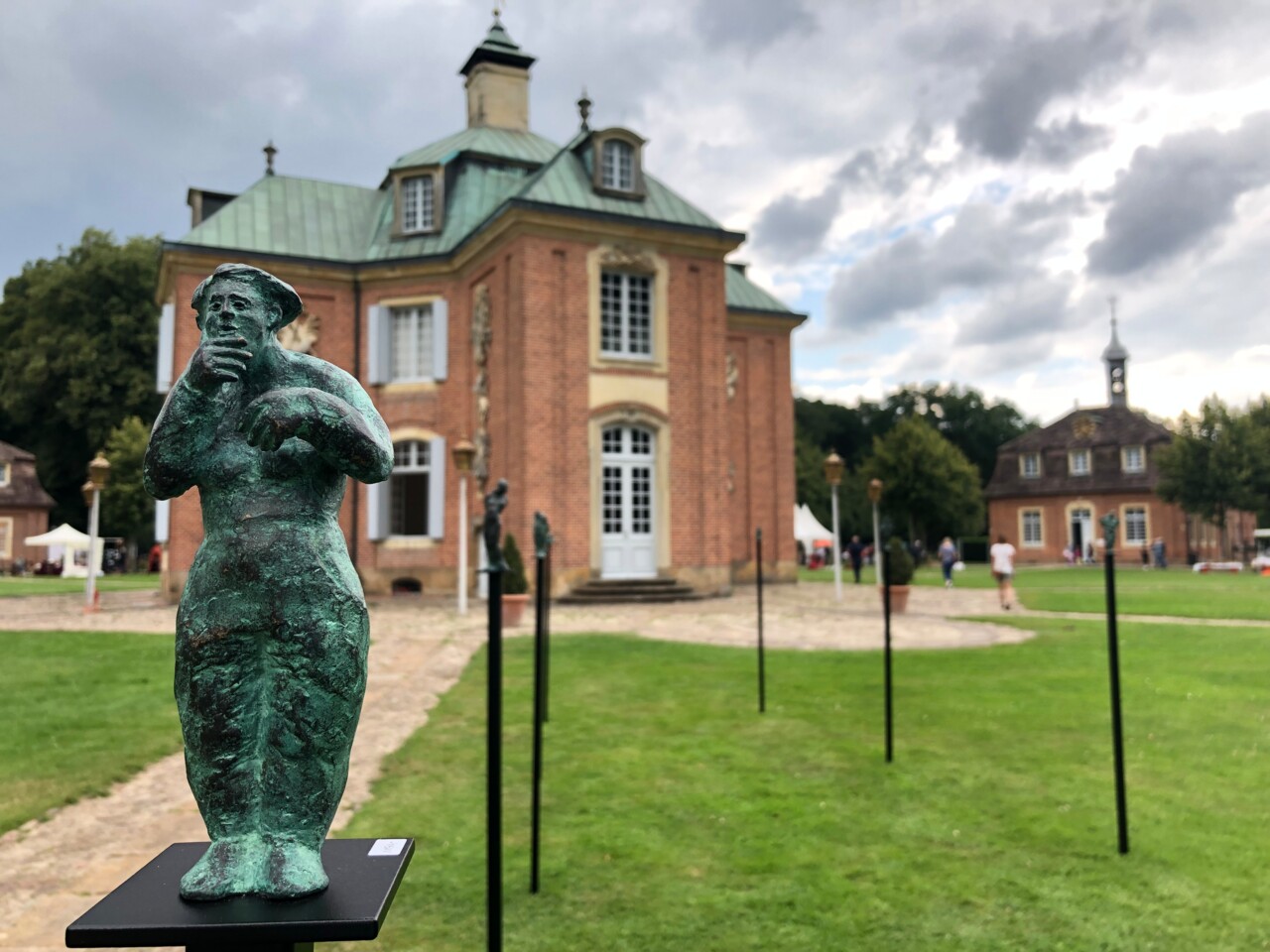 Das Zusammentreffen der verschiedenen Künste vor barocker Kulisse macht das Besondere aus und bietet etwas für jeden Geschmack. 
Foto: Emslandmuseum Schloss Clemenswerth