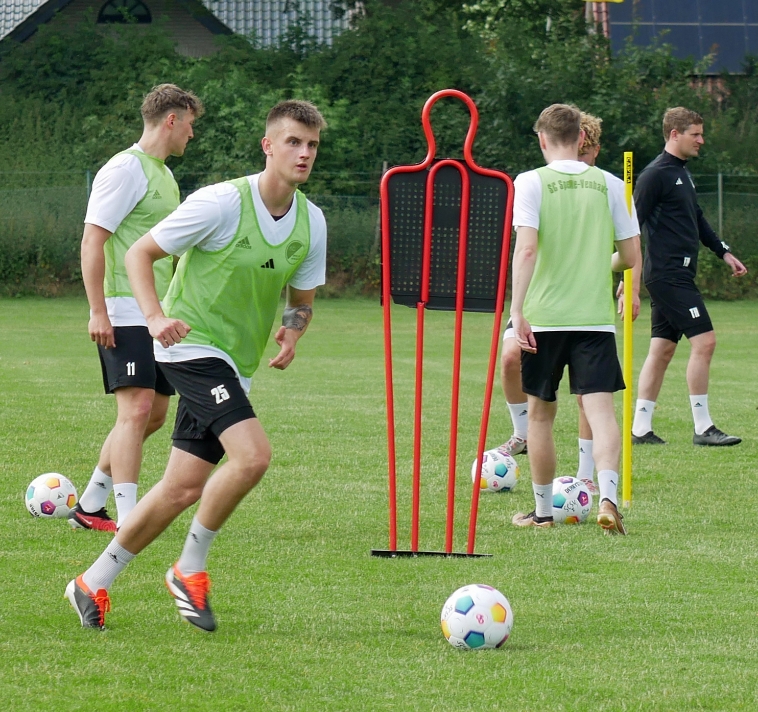 Spelles Luca Tersteeg freut sich besonders auf den Test gegen Preußen Münster.
Foto: Uli Mentrup